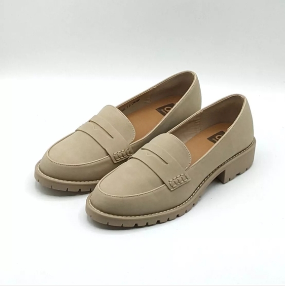 dv by Dolce Vita “Crisp” Classic Penny Loafer/Lug Sole Block Heel (Dune/Tan) NEW - Picture 3 of 16